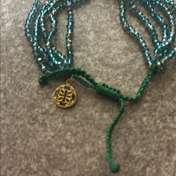 Felicity Elegant Green Beaded Bracelet with Gold Charm - Picture 3 of 3